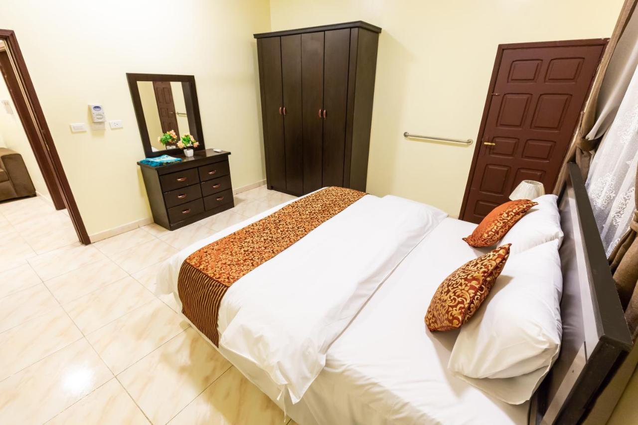 Al Eairy Furnished Apartments - Al Bahah 4 Exterior foto